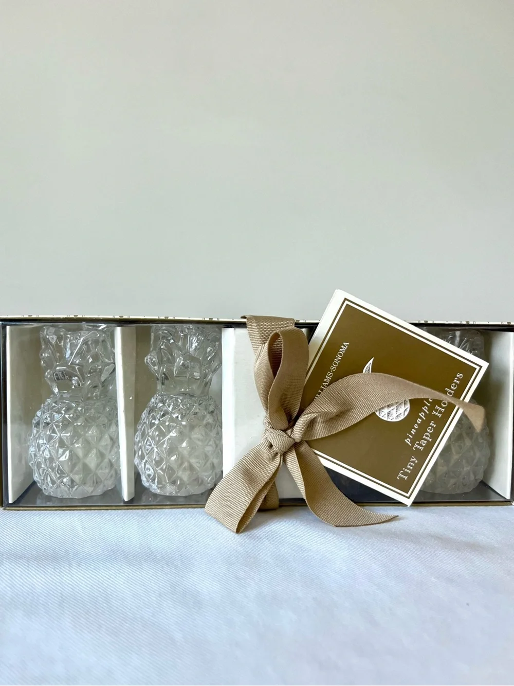 William Sonoma Set 8 Tiny Glass Pineapple Taper Holders and 12 Candles